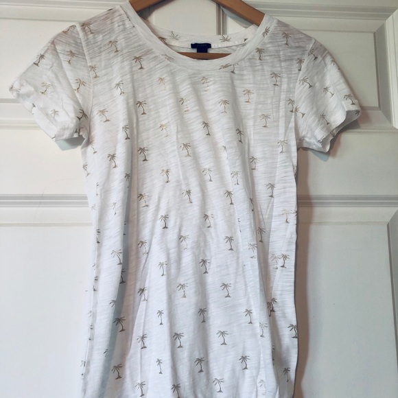 Two J. Crew Lightweight Summer T-Shirts Navy/White - Picture 3 of 4